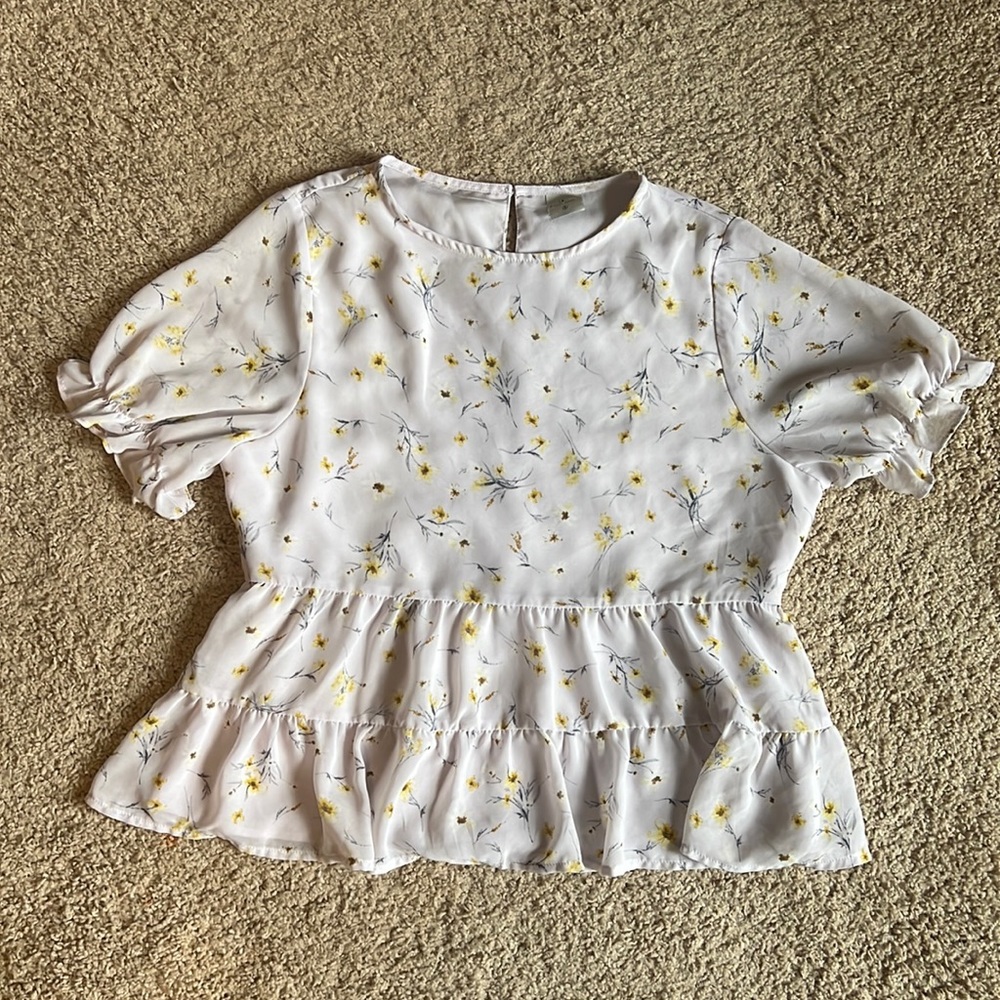 Papercrane Small Floral Babydoll Style Blouse‎